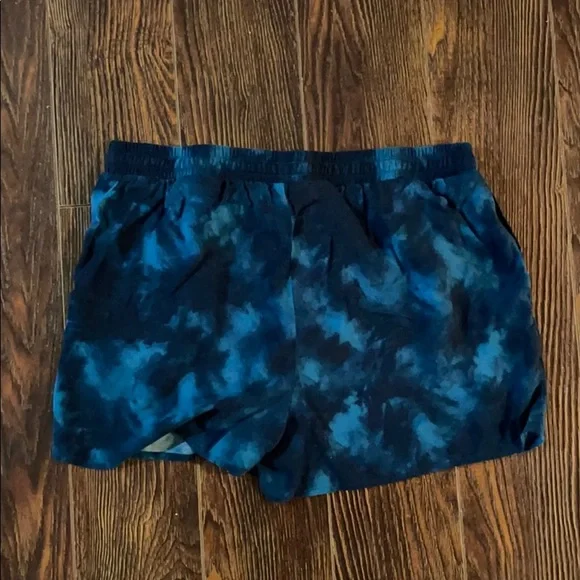 George shorts. - Picture 2 of 3